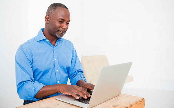 Student on the computer